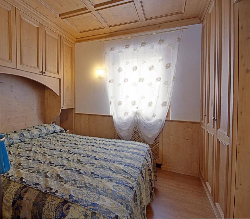 Appartamenti Barisetti Cortina dʼAmpezzo Rom bilde
