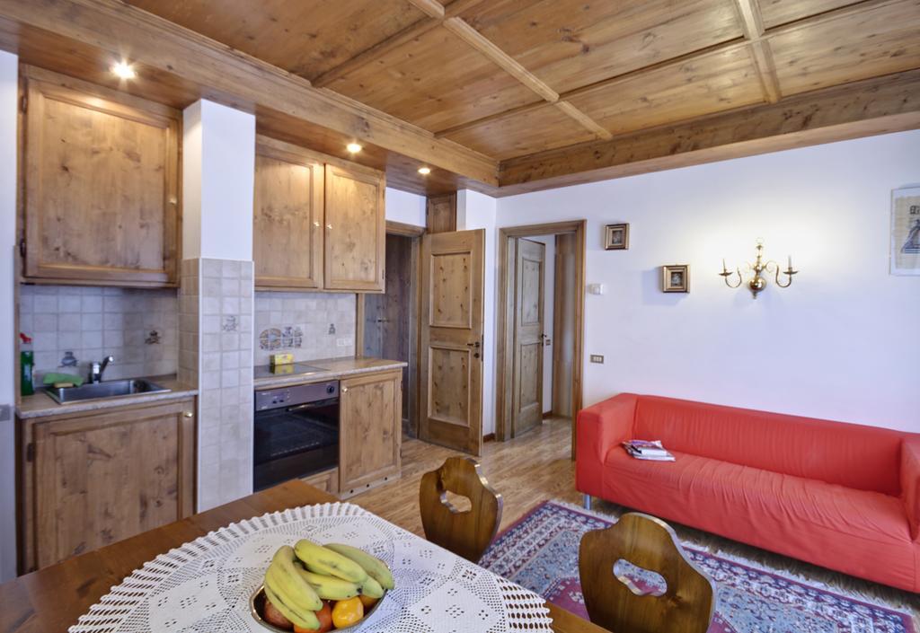 Appartamenti Barisetti Cortina dʼAmpezzo Rom bilde